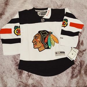 NWT Chicago Blackhawks hockey official NHL Jersey